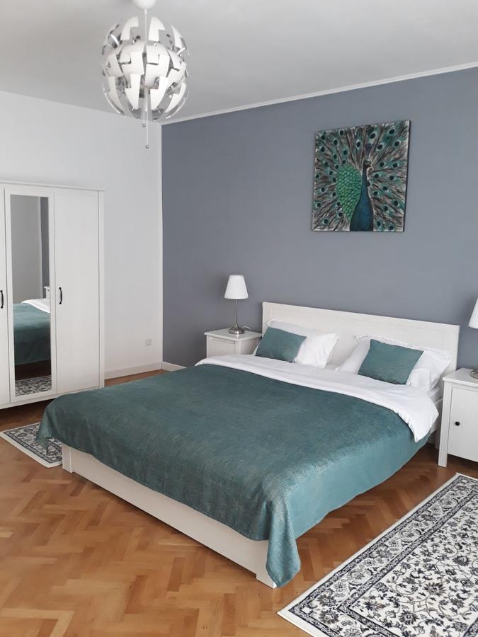 Apartment Bianco Central Sibiu Ngoại thất bức ảnh