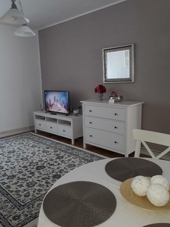 Apartment Bianco Central Sibiu Ngoại thất bức ảnh