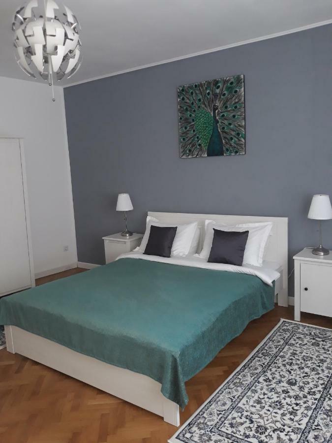 Apartment Bianco Central Sibiu Ngoại thất bức ảnh